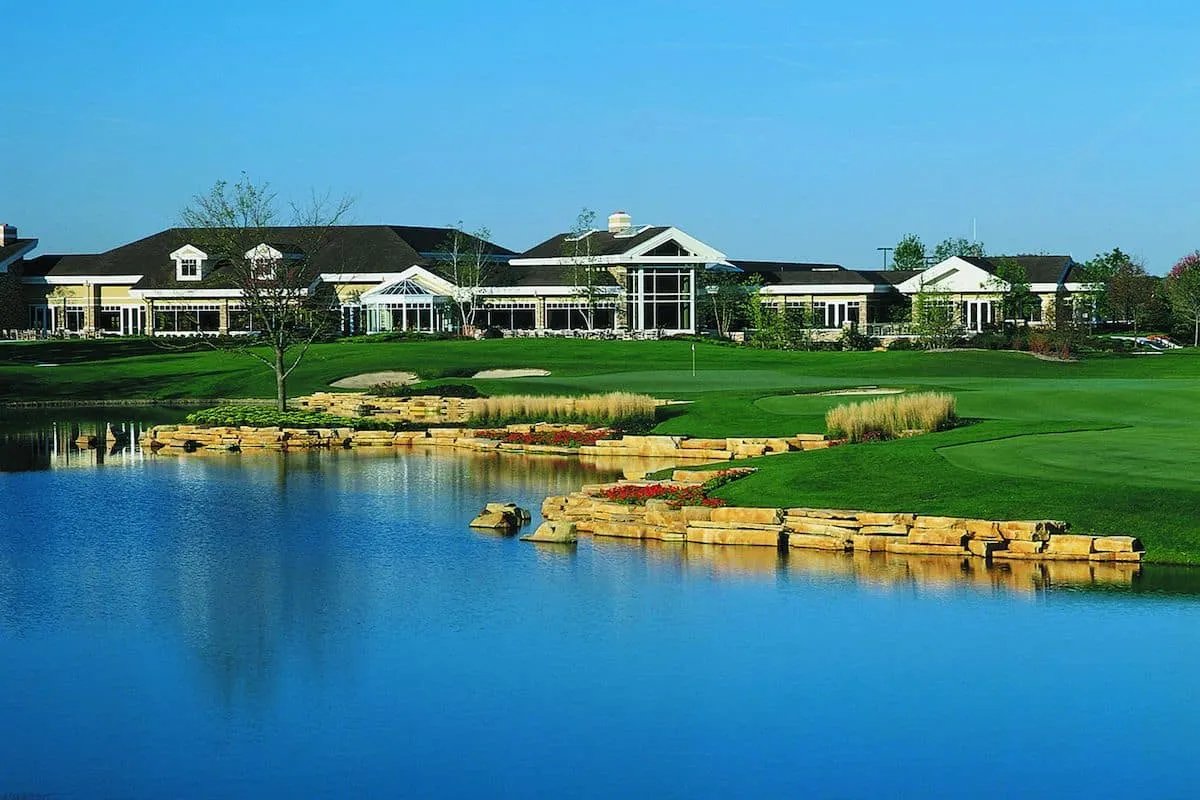 Windfield Lakes, IL - Trillium Farm - 55+ Community in Winfield, Illinois | 55places